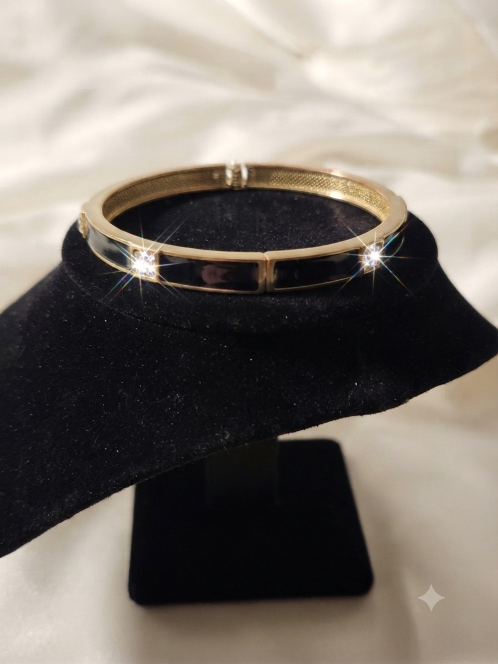 Vintage Gold Tone Black Enamel Onyx Rhinestone Inlay Hinged Bangle Bracelet